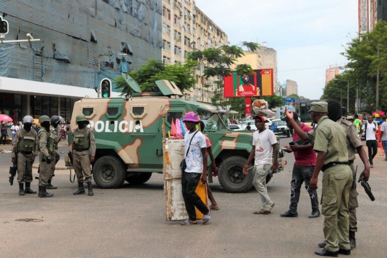 Empresa portuguesa vandalizada nas manifestações em Moçambique fecha portas