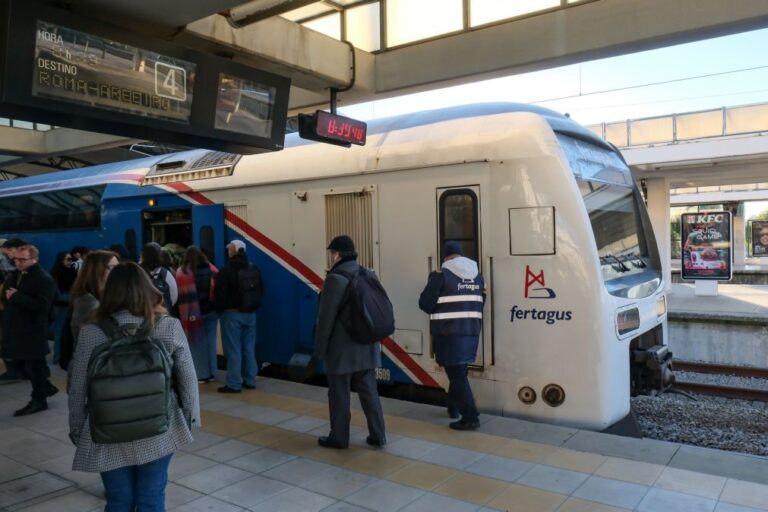 Utentes da Fertagus apresentaram queixa contra o Estado à Comissão Europeia