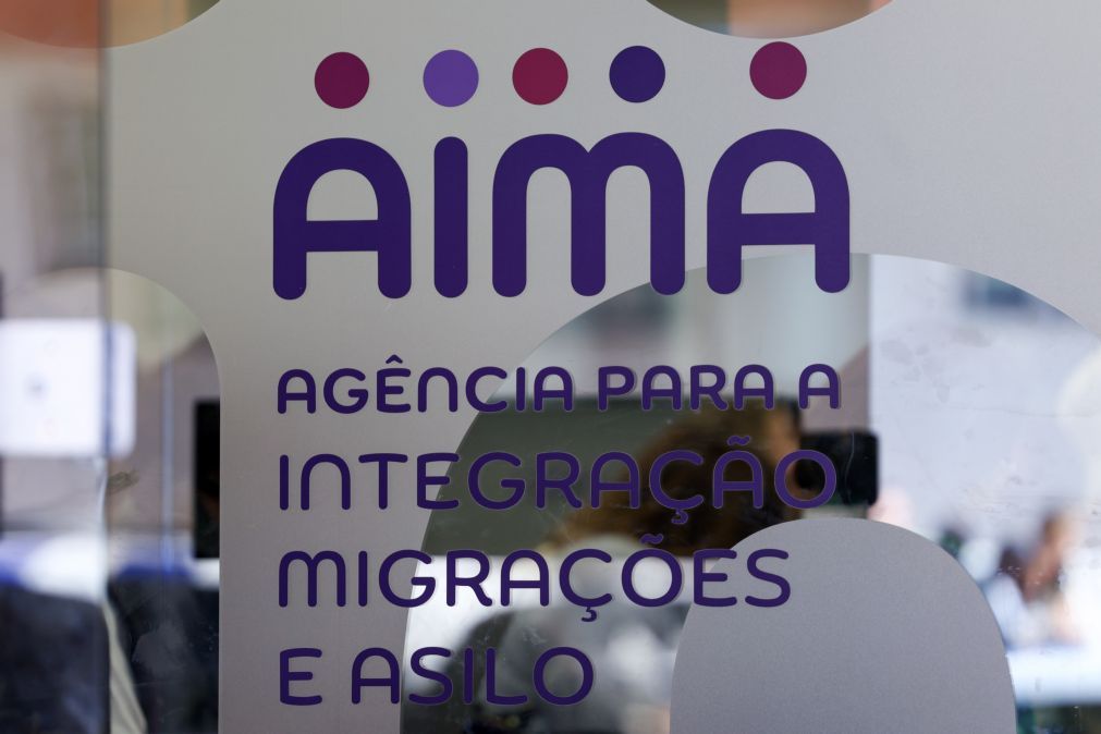 Greve de mediadores culturais da AIMA levam trabalhadores à sede do Governo