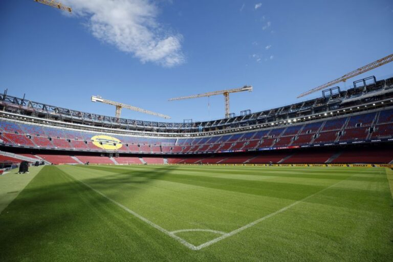 FIFA vistoria estádios espanhóis candidatos a receber o Mundial 2030