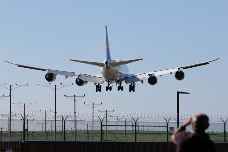 IATA aponta menos acidentes de avião em 2025 mas com mais mortes