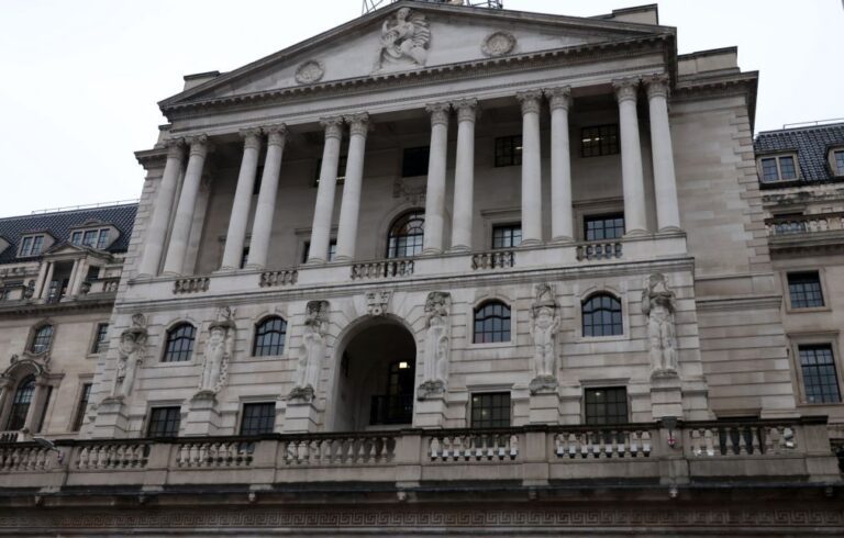 Banco de Inglaterra mantém principal taxa diretora em 3,75%