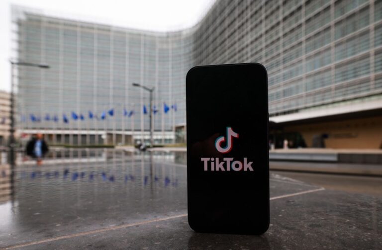 Austrália ameaça multar TikTok, Instagram e YouTube por não proteger menores