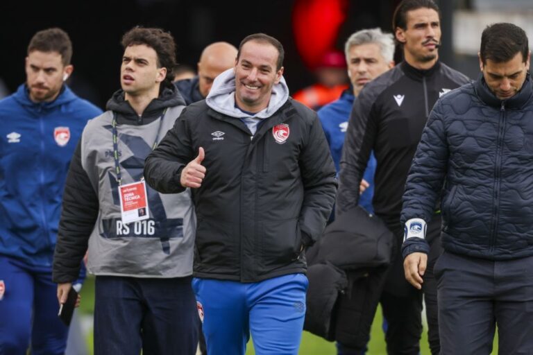 Petit promete Santa Clara com 
