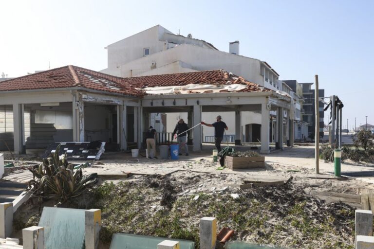 Mau tempo: Mais de 8.300 candidaturas a apoios para reconstrução de casas em Leiria