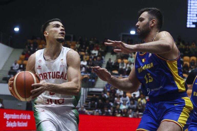 Portugal perde na Roménia na qualificação para o Mundial de basquetebol