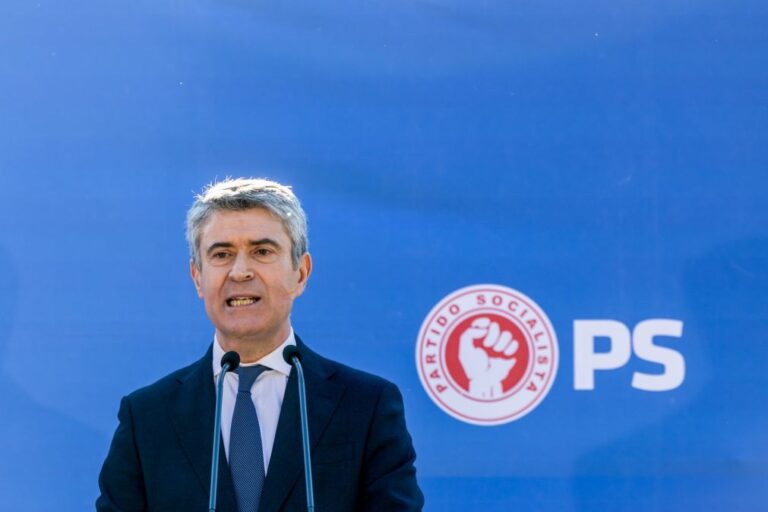 José Luís Carneiro recorda Morais Sarmento como 