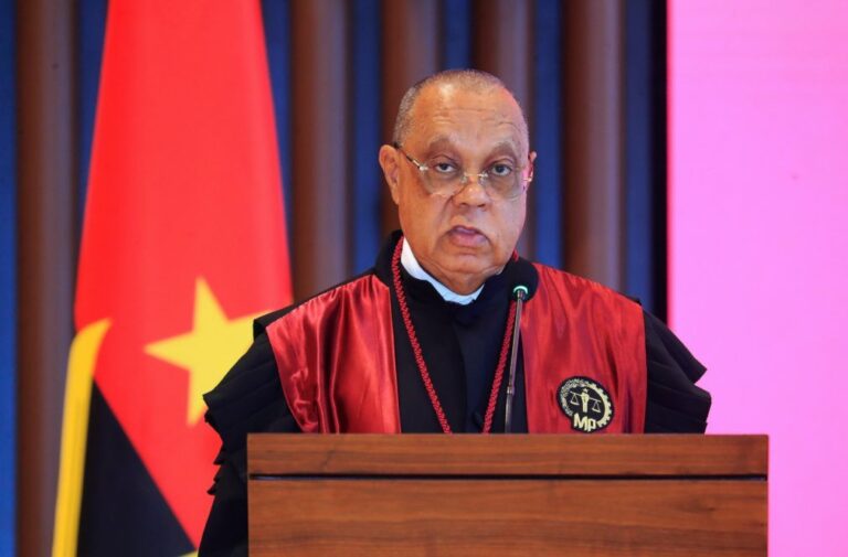 Angola pediu ao Chipre para bloquear 80 milhões de libras obtidos ilicitamente - PGR