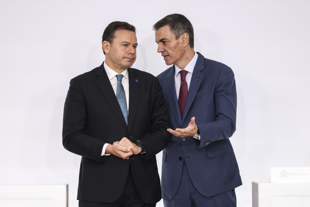 Sánchez reitera ao lado de Montenegro que guerra é “erro extraordinário”