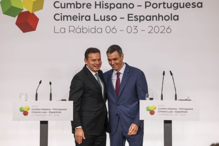 Declaração final da cimeira ibérica condena ataques do Irão mas não os Estados Unidos