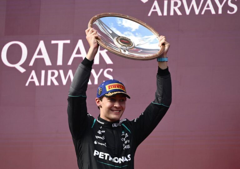 George Russell e Mercedes começam Mundial de Fórmula 1 a dominar