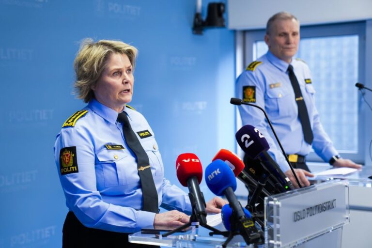 Polícia norueguesa admite que explosão em embaixada teve origem terrorista