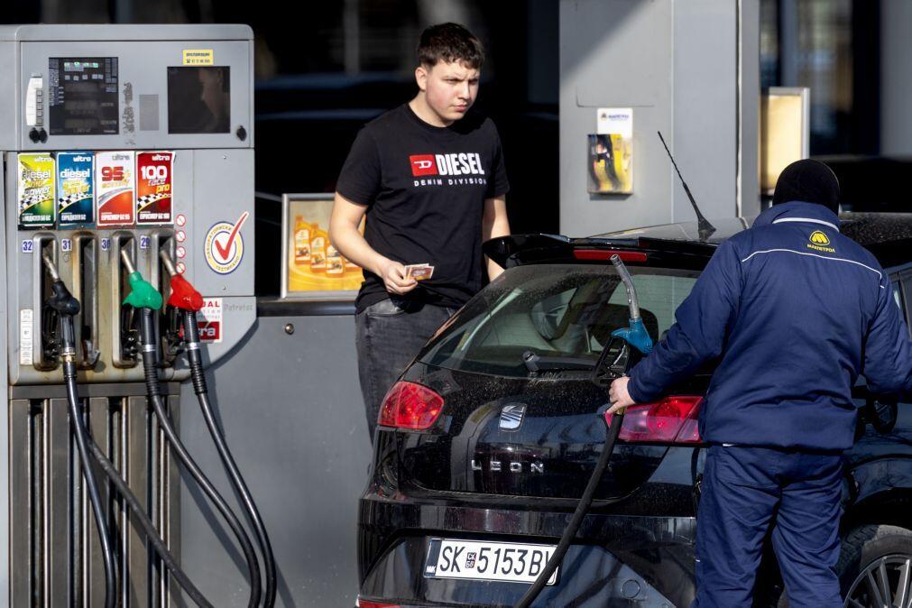 Petróleo Brent cai mais de 6% para 92 dólares por barril