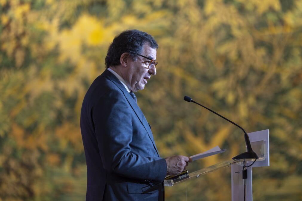 Castro Almeida admite que processo de apoios à reconstrução “não está a correr bem”