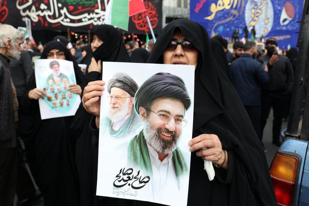 Novo guia supremo iraniano apela à manutenção do estreito de Ormuz fechado