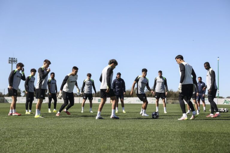 Extremo Luís Guilherme ausente do treino do Sporting