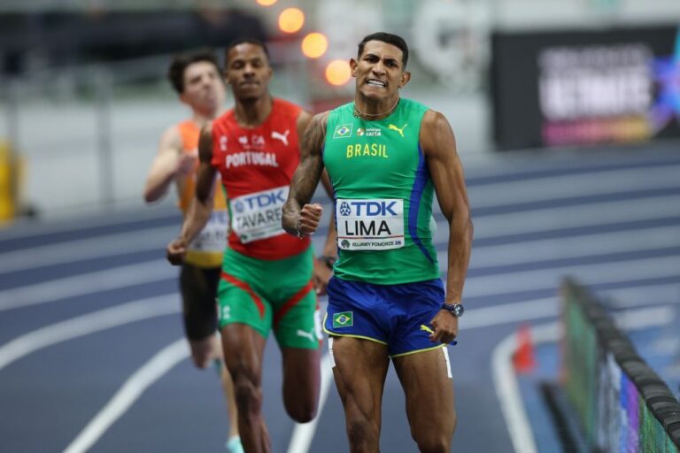 Seleção portuguesa masculina melhora recorde nos 4x400 metros