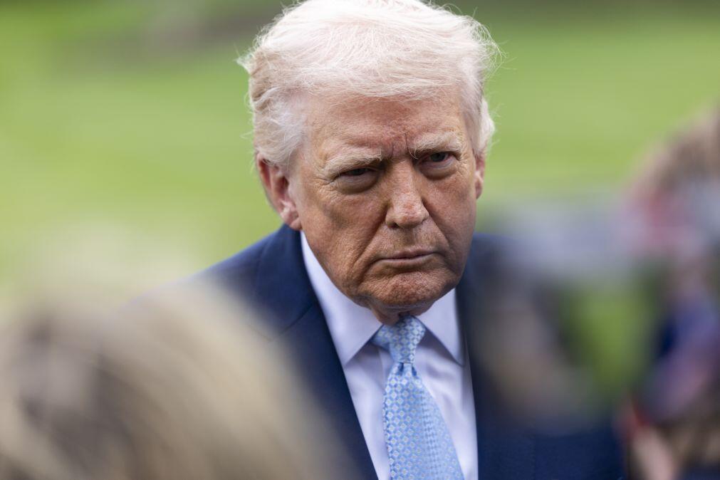 Trump ameaça enviar agentes do ICE para garantir controlos de segurança nos aeroportos