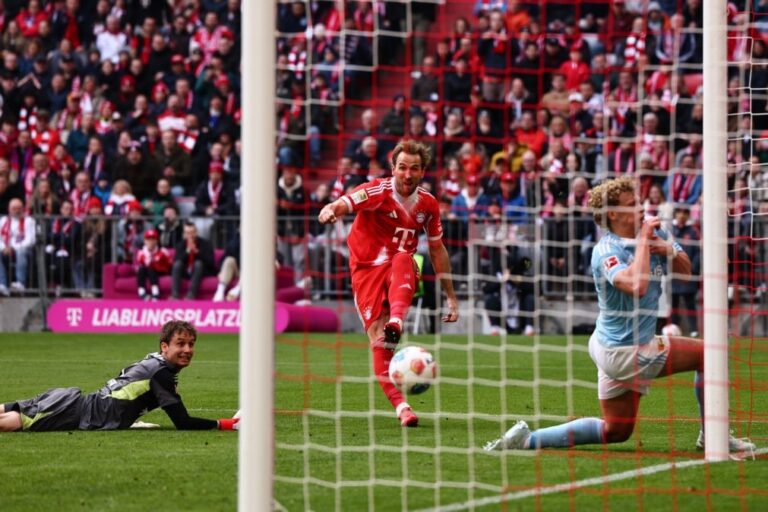 Bayern Munique goleia e está cada vez mais perto de revalidar o título alemão