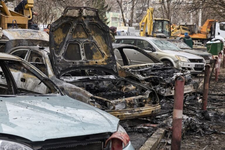 Ataques causam três mortos em território ucraniano e um na Rússia
