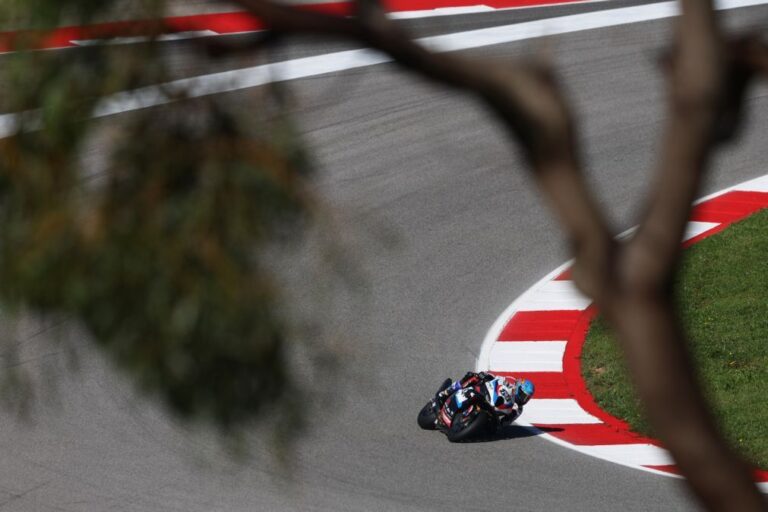 Miguel Oliveira parte de quarto para a primeira corrida de Superbikes no AIA