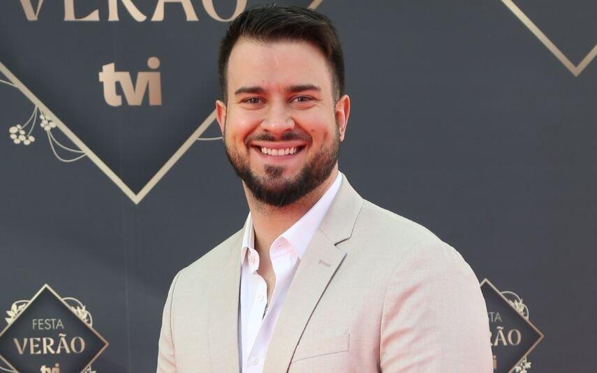 Francisco Monteiro Sofre queimadura preocupante após acidente no Brasil: “Lado errado…”
