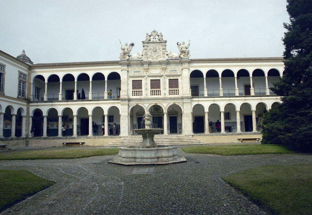 Proposta para curso de Medicina na Universidade de Évora novamente chumbada