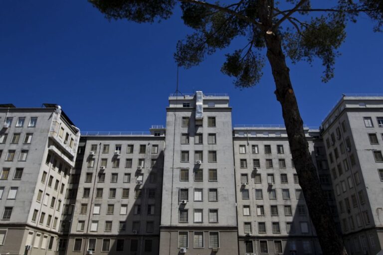 Equipas de Dermatologia de Santa Maria terão de devolver mais de 800 mil euros
