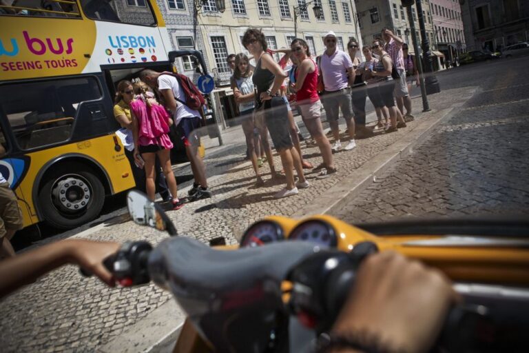 Portugal é um dos destinos preferidos dos europeus  para viajar no verão - Relatório