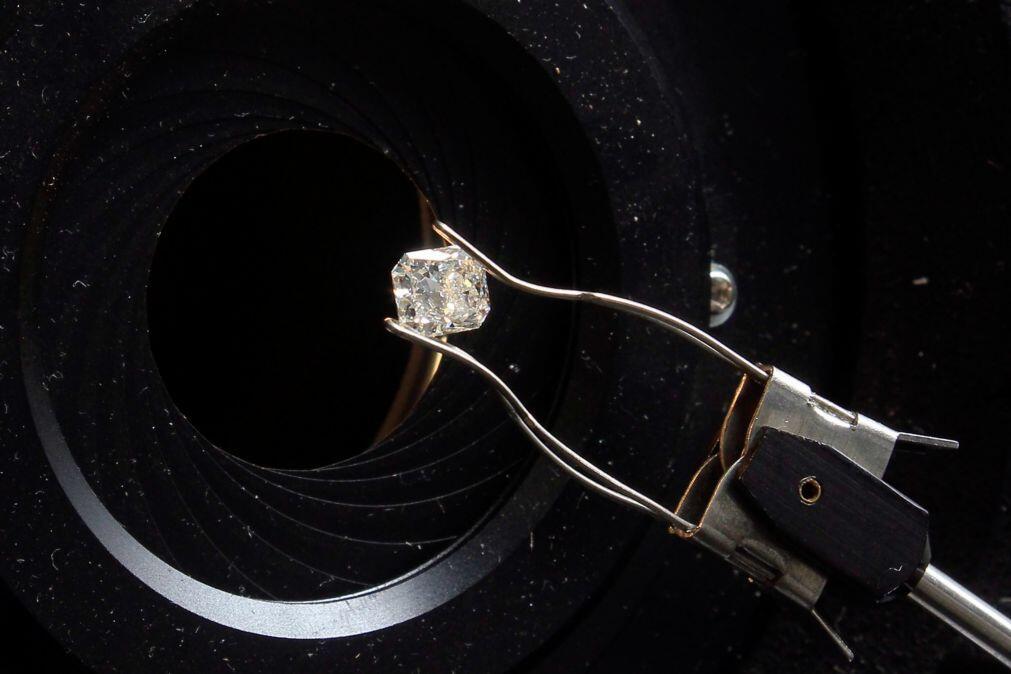 Angola arrecadou 1,3 mil milhões de euros com exportação de diamantes em 2025