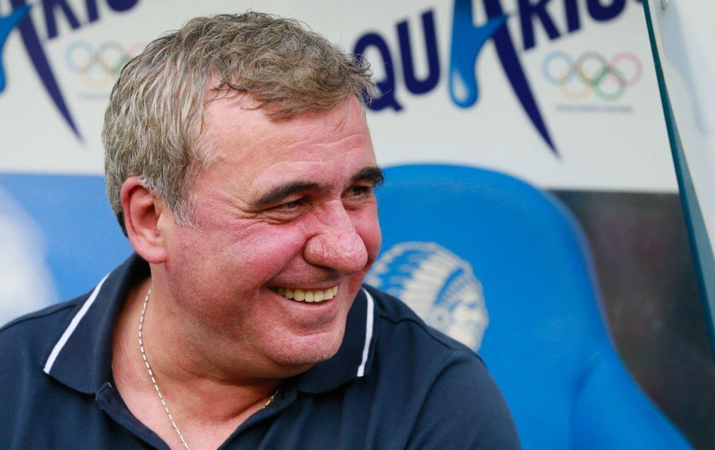 Gheorghe Hagi sucede a Lucescu no comando da seleção da Roménia de futebol