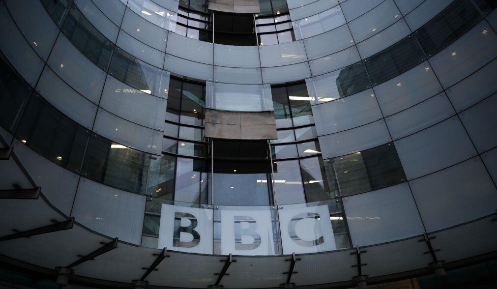 BBC vai cortar 10% de empregos ou 2.000 postos de trabalho em três anos