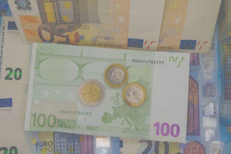 Saldo da dívida direta do Estado sobe 0,04% em março para 306.965 ME - IGCP