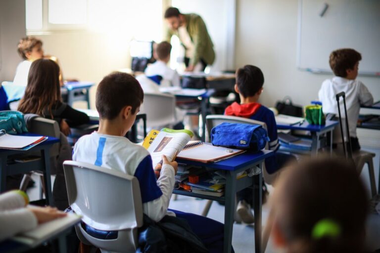 Provas-ensaio dos 4.º, 6.º e 9.º anos começam hoje para preparar avaliações digitais