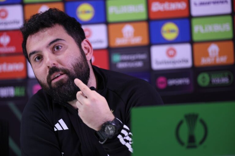 I Liga: Estreante Gonçalo Feio quer Tondela com identidade em Guimarães