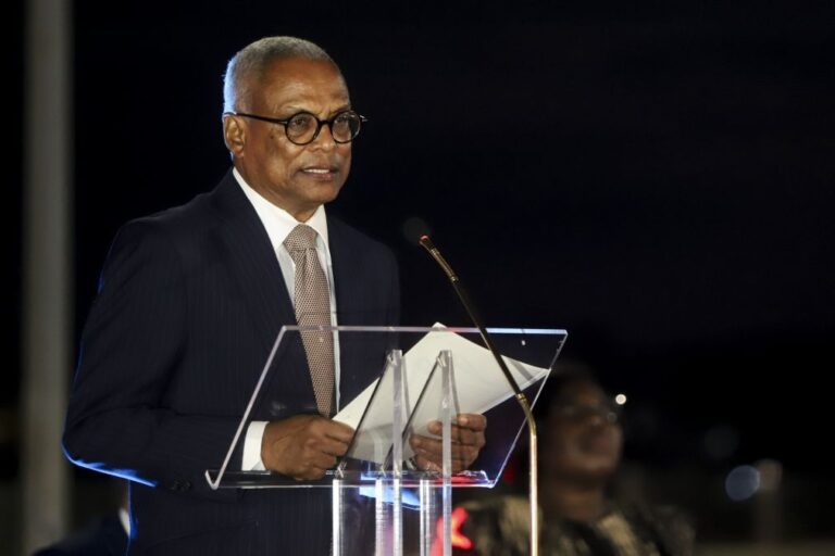 PR cabo-verdiano pede reforço do diálogo com EUA perante restrições à mobilidade