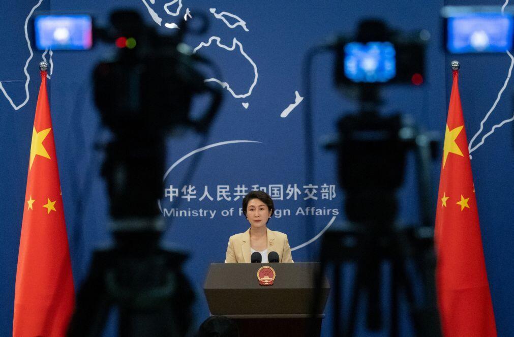 China afirma que novos mísseis do Japão vão “além da autodefesa”