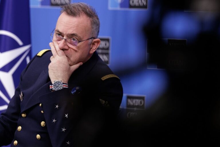 Responsável para a transformação da NATO defendeu investimento em tecnologia