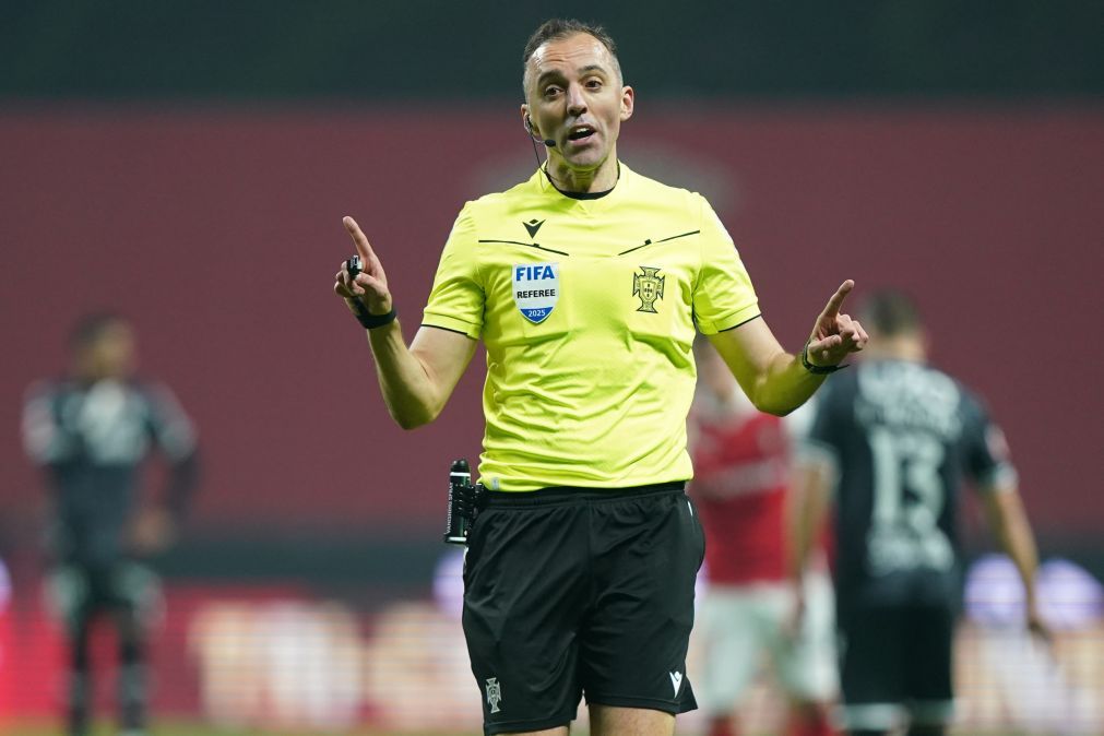 Árbitro João Pinheiro vai estar presente na fase final