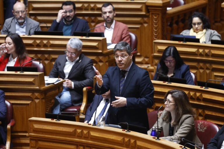 PS esperançoso que partidos consigam apresentar lista conjunta para os órgãos externos entre hoje e 5ª feira