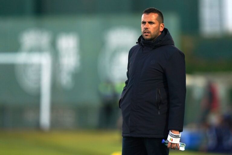 Treinador do Estrela diz que receção ao FC Porto é a 