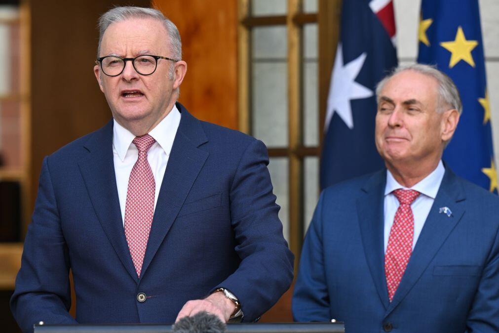 PM australiano alerta para dificuldades e pede controlo do consumo de gasolina