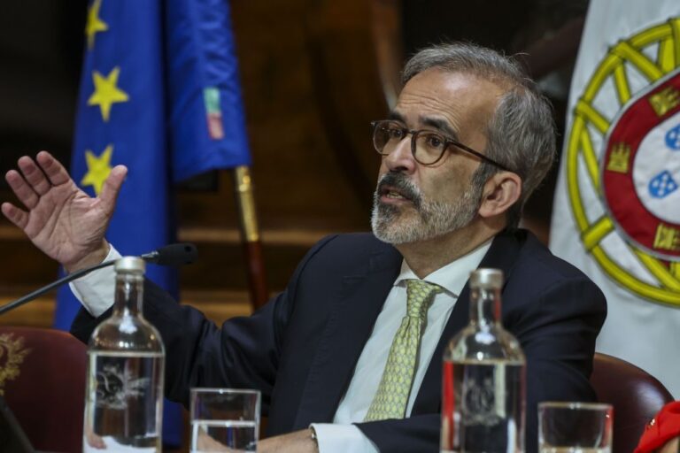 MNE português no Líbano para anunciar apoio à educação de crianças deslocadas