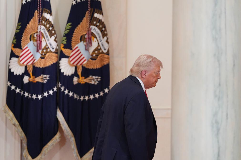 Trump volta a ameaçar centrais elétricas e pontes iranianas