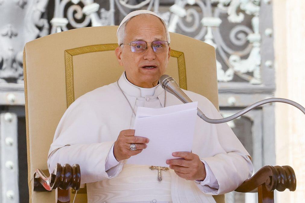 Papa saúda acordo de cessar-fogo e pede retorno a negociações de paz