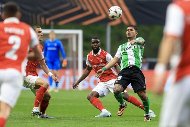 Braga e Betis empatam a um na 'pedreira' para a Liga Europa