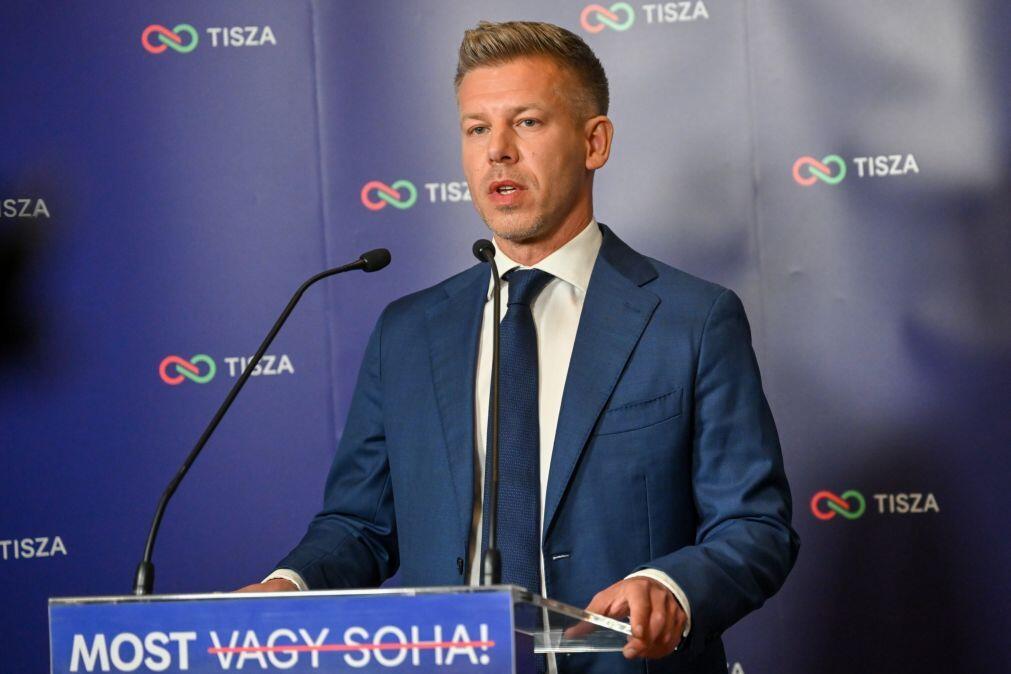 “Libertámos a Hungria” proclamou Peter Magyar após derrotar Orbán
