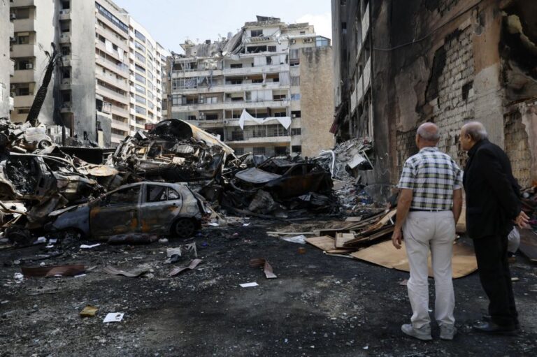 Líbano queixa-se de ataques de Israel com mais de 350 mortos