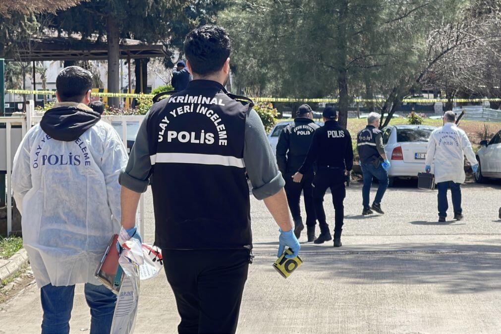 Sobe de quatro para nove o total de mortes em massacre em escola na Turquia