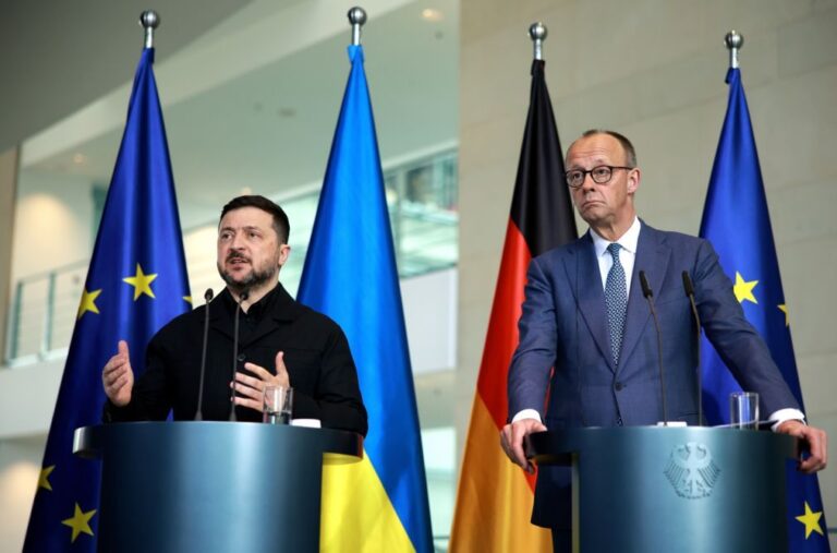 Zelensky vai reparar oleoduto que fornece petróleo à Hungria